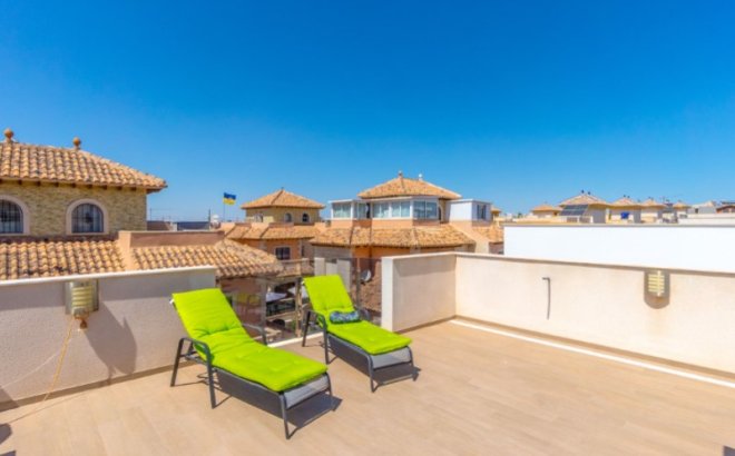 Resale - Villa -
Torrevieja - Costa Blanca