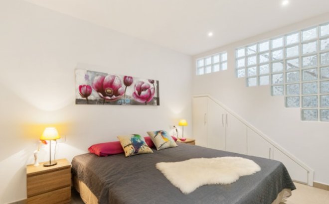 Resale - Villa -
Torrevieja - Costa Blanca