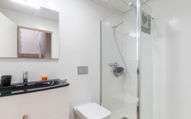 Resale - Villa -
Torrevieja - Costa Blanca