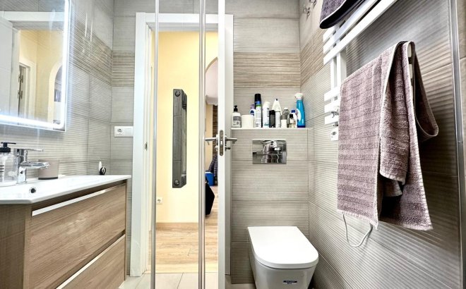 Resale - Bungalow -
Torrevieja - Torreblanca