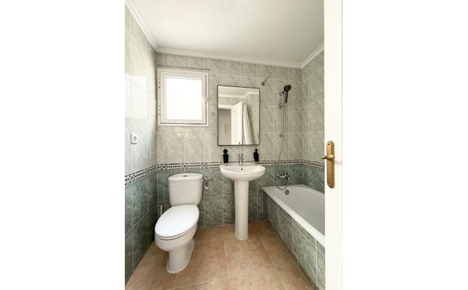 Herverkoop - Penthouse -
Torrevieja - Costa Blanca