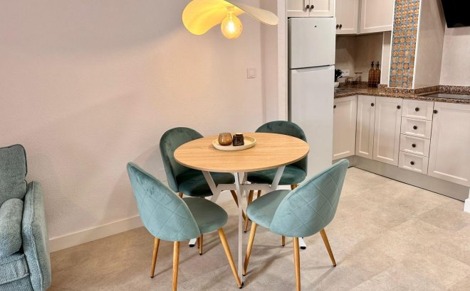 Resale - Apartment -
Torrevieja - Centro