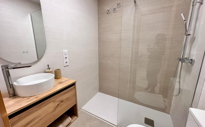 Resale - Apartment -
Torrevieja - Centro