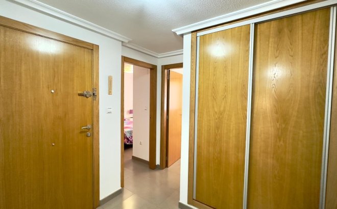 Herverkoop - Appartement -
Torrevieja