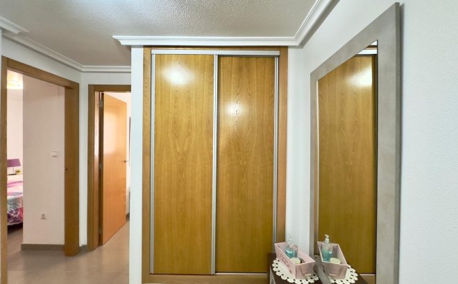 Herverkoop - Appartement -
Torrevieja