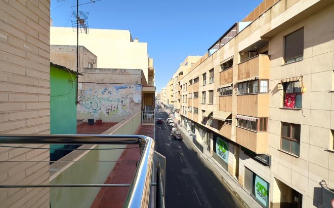 Herverkoop - Appartement -
Torrevieja