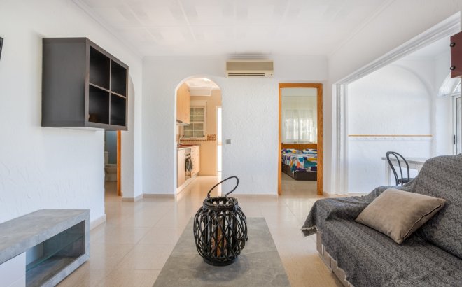 Resale - Villa -
Torrevieja - Costa Blanca