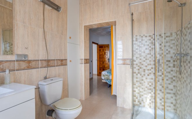 Resale - Villa -
Torrevieja - Costa Blanca