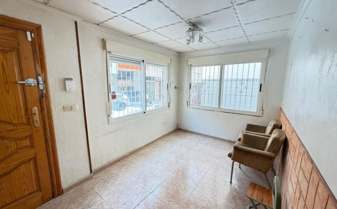 Resale - Town House -
Torrevieja