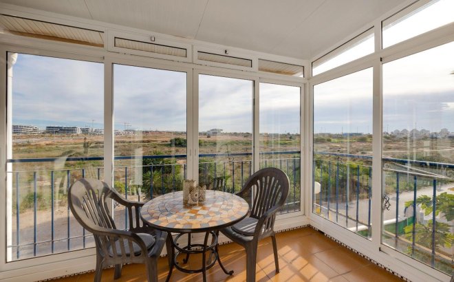 Resale - Bungalow -
Torrevieja - La Siesta - El Salado - Torreta