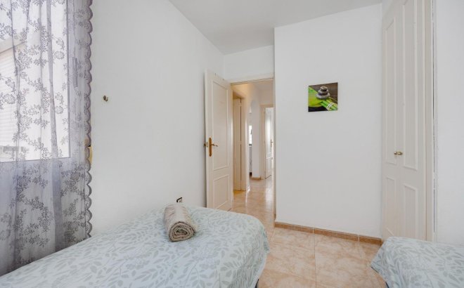 Resale - Bungalow -
Torrevieja - La Siesta - El Salado - Torreta