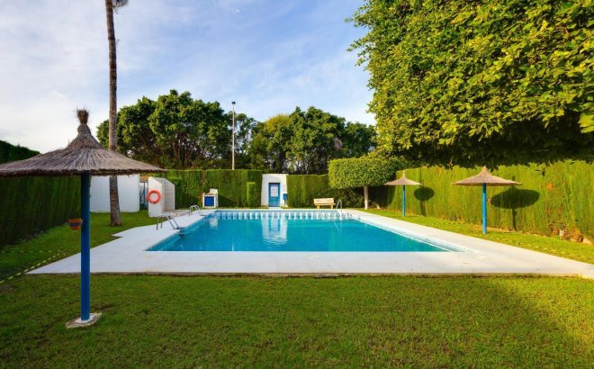 Resale - Bungalow -
Torrevieja - La Siesta - El Salado - Torreta