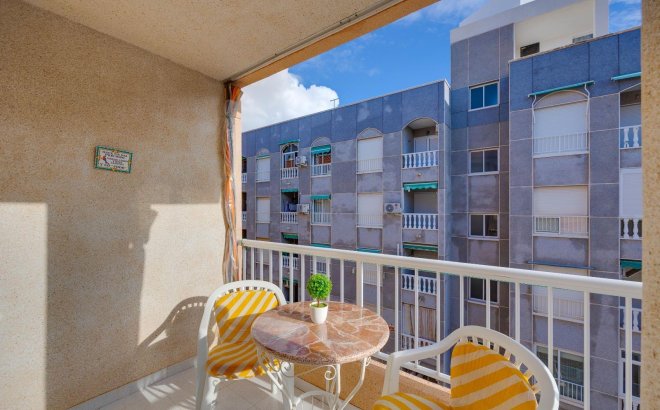 Resale - Apartment -
Torrevieja - Acequion