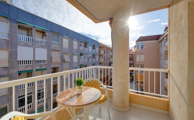 Resale - Apartment -
Torrevieja - Acequion