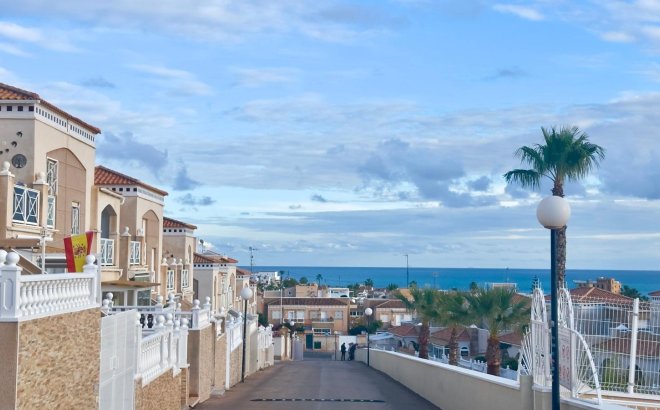 Resale - Bungalow -
Torrevieja - Torreblanca
