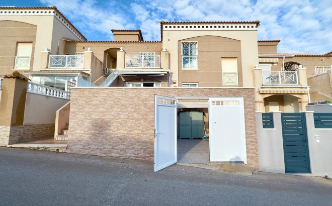 Resale - Bungalow -
Torrevieja - Torreblanca
