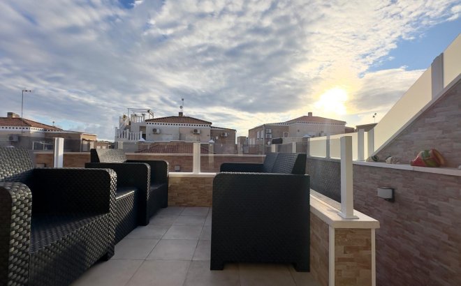 Resale - Bungalow -
Torrevieja - Torreblanca