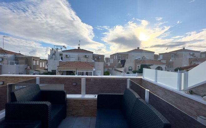 Resale - Bungalow -
Torrevieja - Torreblanca