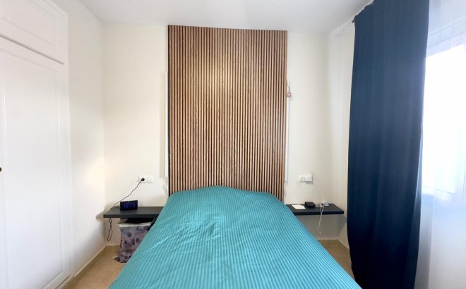 Resale - Bungalow -
Torrevieja - Torreblanca