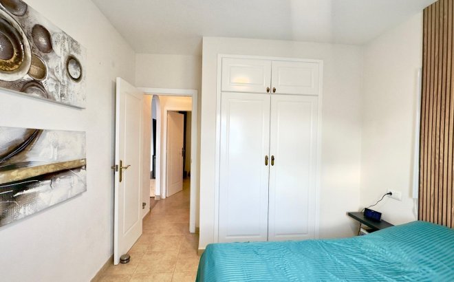 Resale - Bungalow -
Torrevieja - Torreblanca