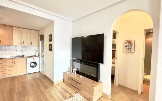 Resale - Bungalow -
Torrevieja - Torreblanca