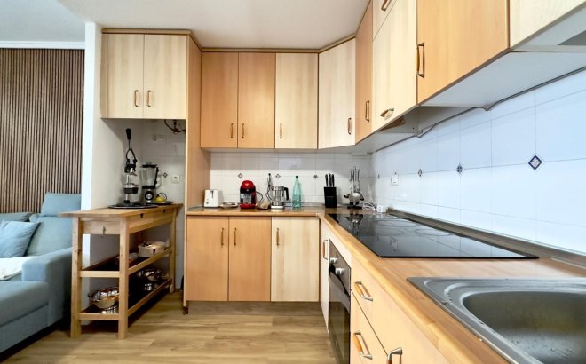 Resale - Bungalow -
Torrevieja - Torreblanca