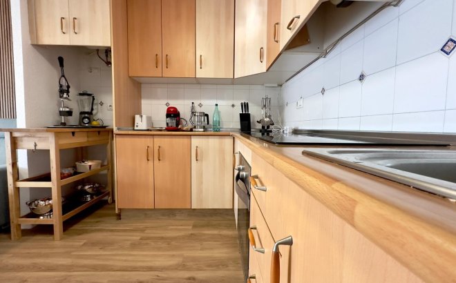 Resale - Bungalow -
Torrevieja - Torreblanca