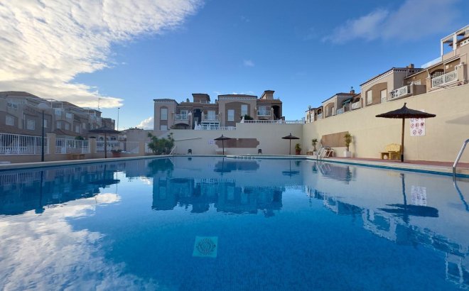 Resale - Bungalow -
Torrevieja - Torreblanca