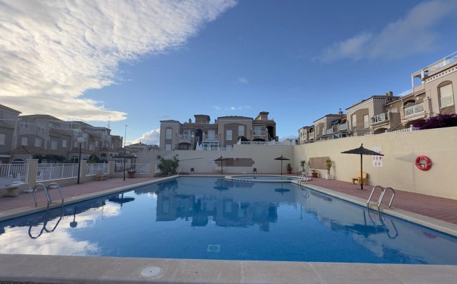 Resale - Bungalow -
Torrevieja - Torreblanca