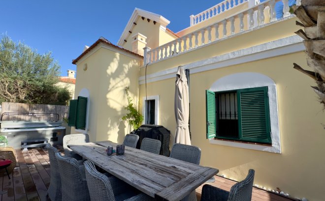 Resale - Villa -
Orihuela Costa - Costa Blanca