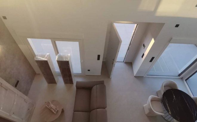 Resale - Villa -
Los Montesinos