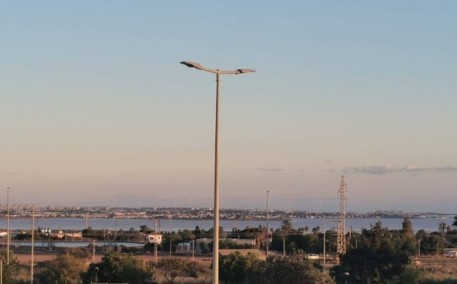 Resale - Villa -
Los Montesinos