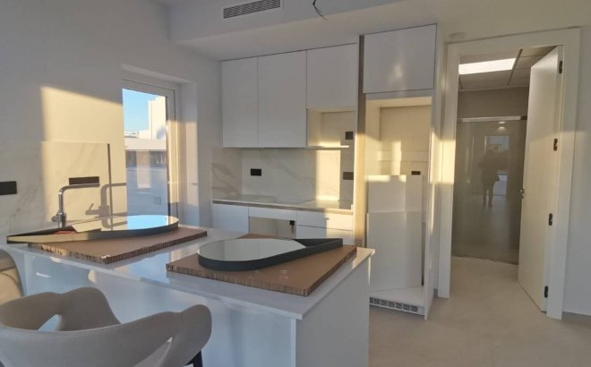 Resale - Villa -
Los Montesinos