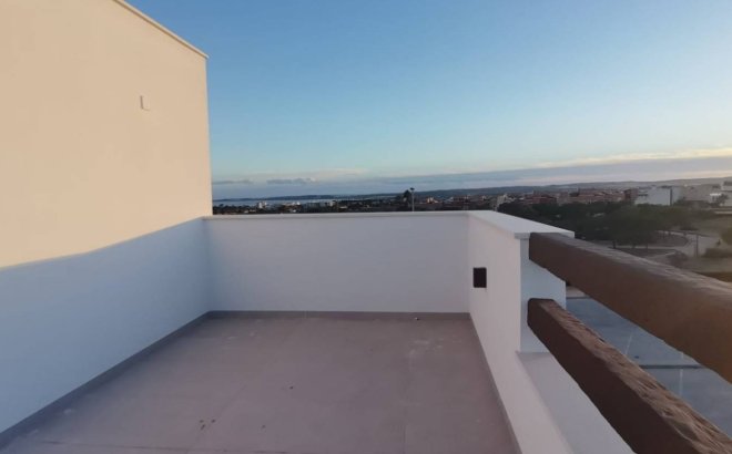 Resale - Villa -
Los Montesinos