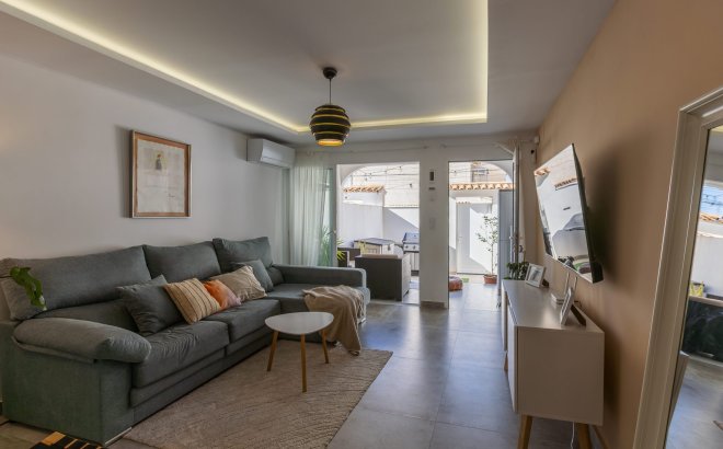 Resale - Town House -
Torrevieja - Costa Blanca