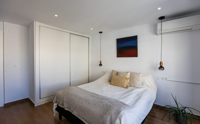 Resale - Town House -
Torrevieja - Costa Blanca