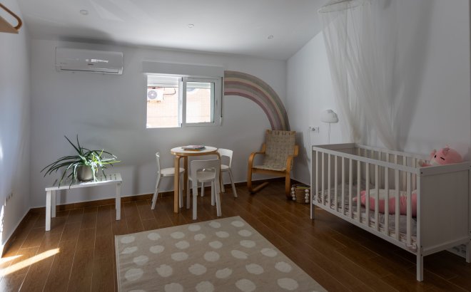 Resale - Town House -
Torrevieja - Costa Blanca