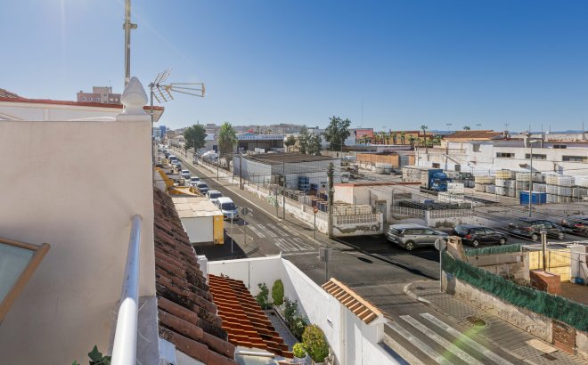 Resale - Town House -
Torrevieja - Costa Blanca