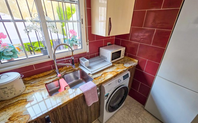 Resale - Villa -
Villamartin - Costa Blanca