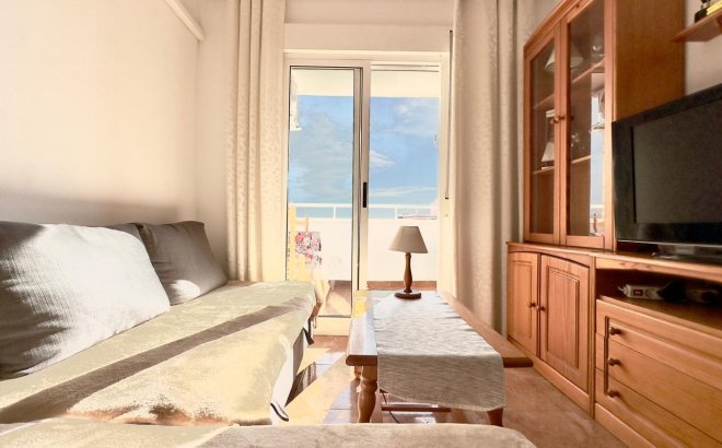 Resale - Apartment -
Torrevieja - Centro