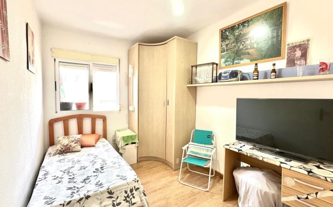 Resale - Apartment -
Torrevieja - Estacion De Autobuses