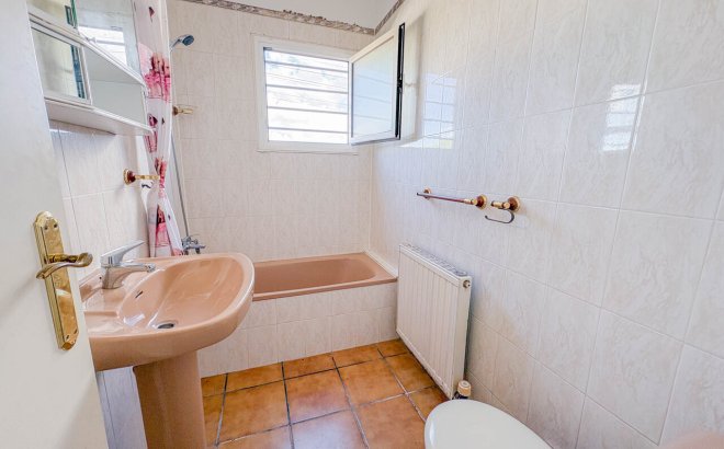 Resale - Villa -
Los Balcones - Costa Blanca