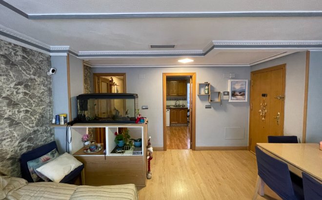 Herverkoop - Appartement -
Torrevieja - Costa Blanca