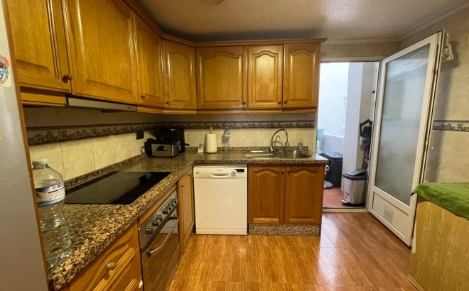 Herverkoop - Appartement -
Torrevieja - Costa Blanca