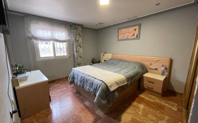 Herverkoop - Appartement -
Torrevieja - Costa Blanca