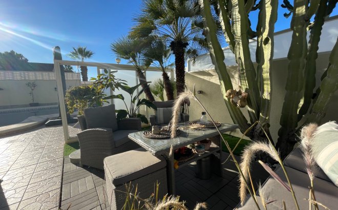 Resale - Villa -
Benijofar - Costa Blanca