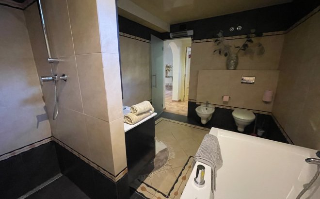 Resale - Villa -
Benijofar - Costa Blanca