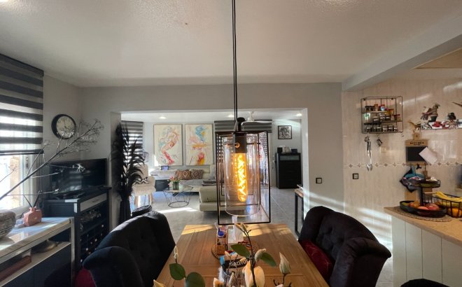 Resale - Villa -
Benijofar - Costa Blanca