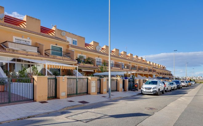 Resale - Villa -
Orihuela Costa - Costa Blanca