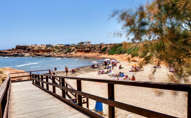 Resale - Villa -
Torrevieja - Costa Blanca